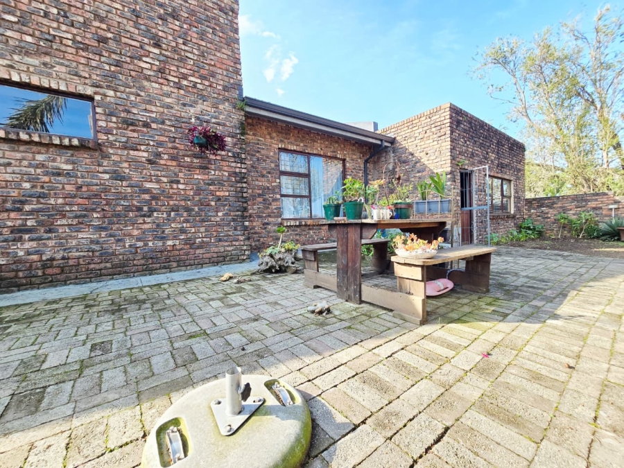4 Bedroom Property for Sale in Blanco Western Cape